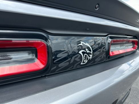 Used 2016 Dodge Challenger SRT Hellcat RWD image 23