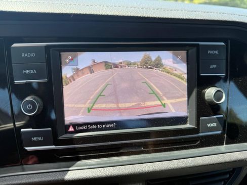 Used 2023 Volkswagen Jetta Sport FWD image 11