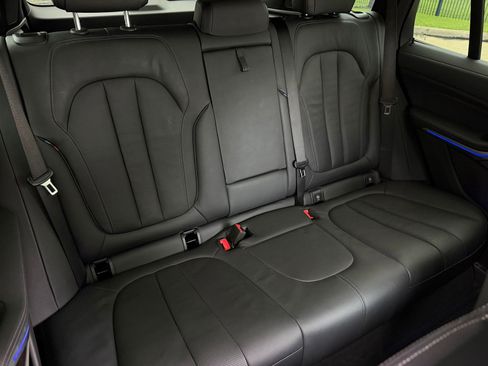 Used 2021 BMW X5 sDrive40i w/ M Sport Package RWD image 19
