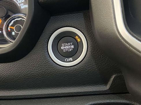 Used 2019 RAM 1500 Big Horn image 17