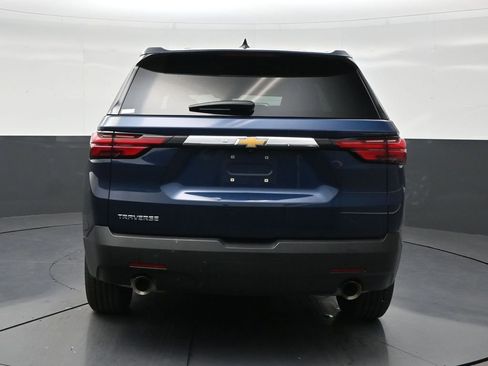Used 2023 Chevrolet Traverse LS FWD image 4