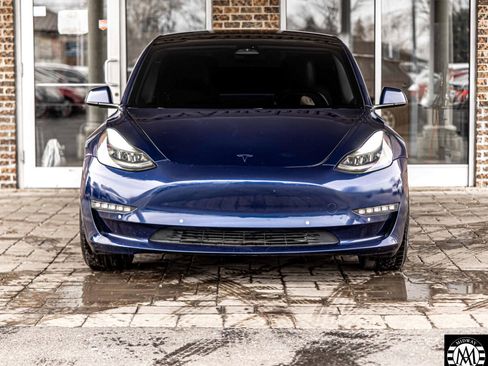 Used 2021 Tesla Model 3 Performance image 2
