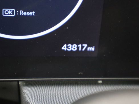 Used 2025 Hyundai Sonata SEL FWD image 37
