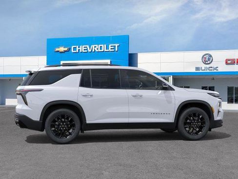 New 2026 Chevrolet Traverse LT image 5