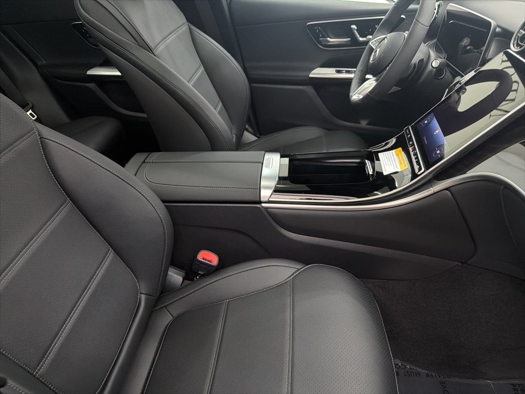 Used 2026 Mercedes-Benz GLC 300 4MATIC image 29