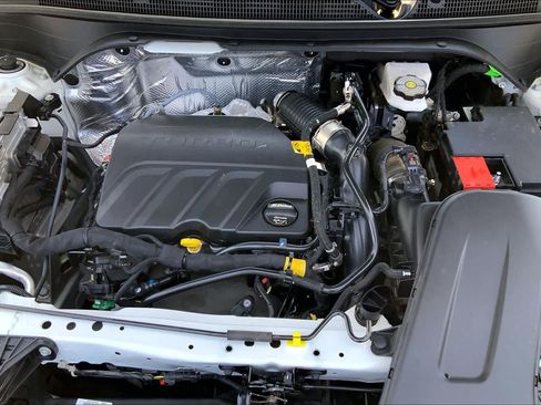 Used 2025 Buick Envista Preferred w/ Convenience I Package FWD image 34