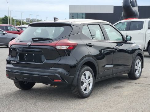 New 2025 Nissan Kicks Play S image 3