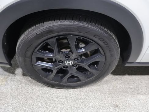 Used 2023 Honda HR-V Sport image 9