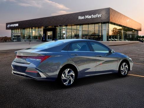 New 2026 Hyundai Elantra Limited image 7