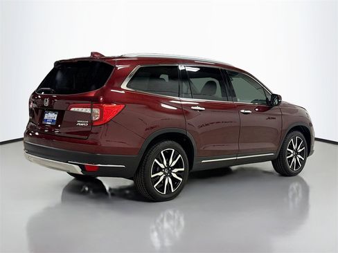 Used 2019 Honda Pilot Touring image 7