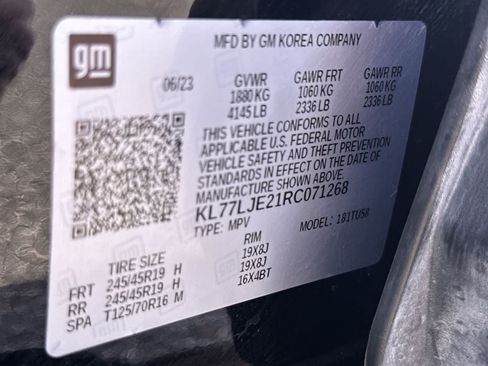 Used 2024 Chevrolet Trax RS w/ Sunroof Package FWD image 18