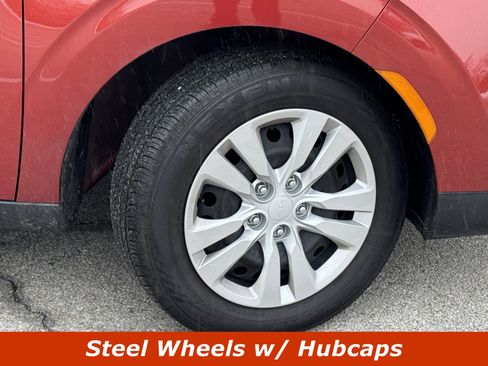 Used 2024 Kia Soul LX image 14