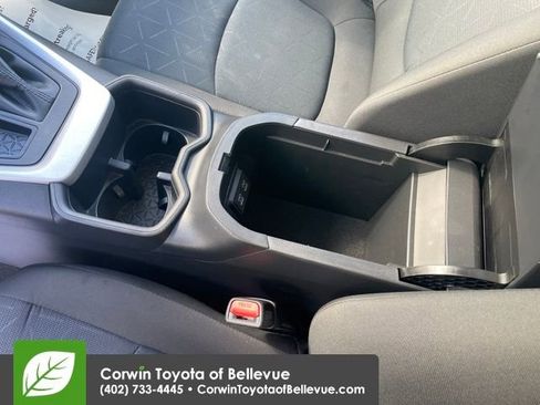 Used 2025 Toyota RAV4 XLE image 24