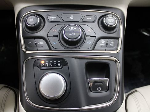 Used 2015 Chrysler 200 C w/ Navigation & Sound Group I AWD/4WD image 31