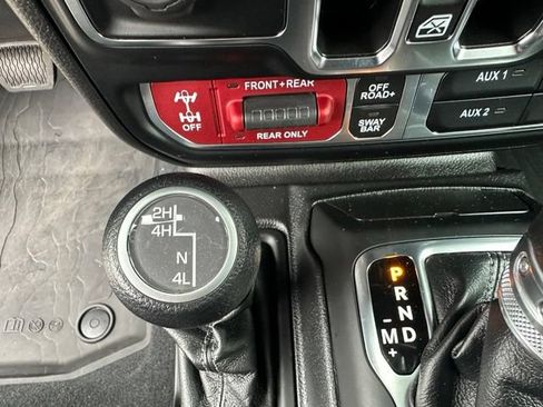 Used 2024 Jeep Gladiator Rubicon w/ Safety Group AWD/4WD image 24