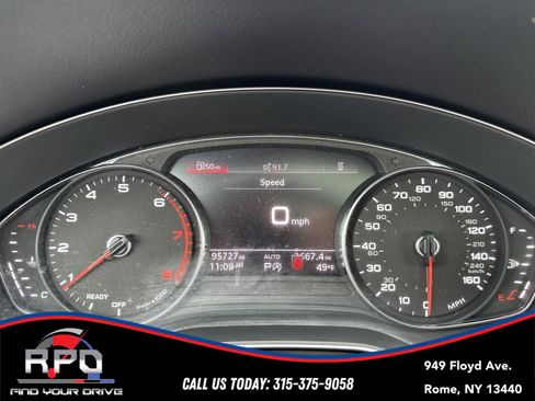 Used 2021 Audi Q5 Premium w/ Convenience Package image 22