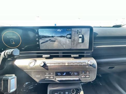 Used 2024 Hyundai Kona Limited image 17