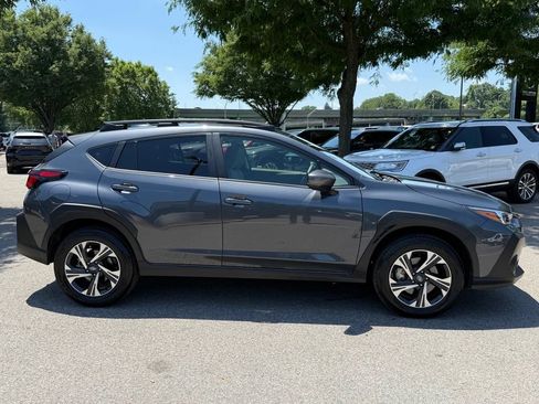 Used 2024 Subaru Crosstrek 2.0i Premium AWD/4WD image 11