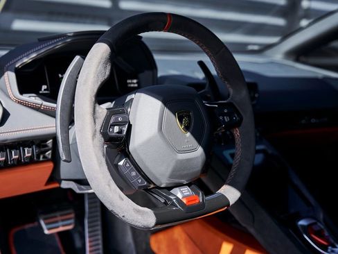 Used 2024 Lamborghini Huracan Tecnica RWD image 43