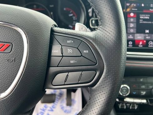 Used 2025 Dodge Durango GT AWD/4WD image 15