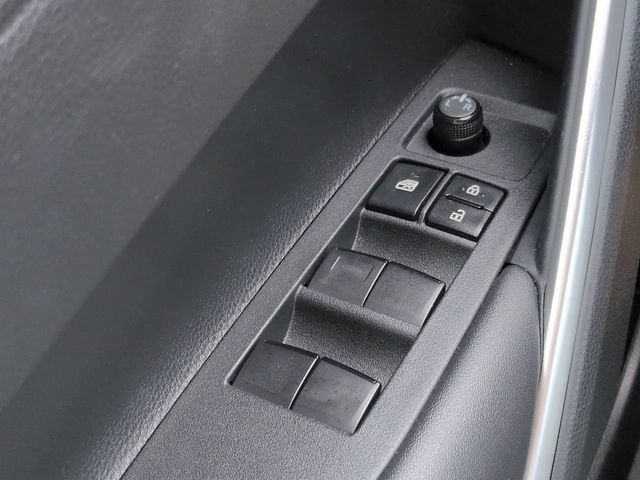 Certified 2023 Toyota Corolla Cross AWD Hybrid w/ Moonroof Package image 23