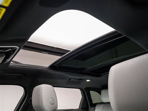 New 2026 Land Rover Range Rover Velar S AWD/4WD image 13