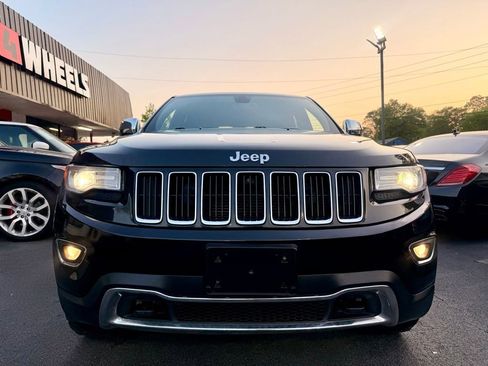 Used 2014 Jeep Grand Cherokee Limited w/ Luxury Group II image 2