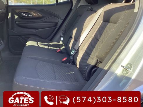 Used 2021 GMC Terrain SLE w/ Driver Convenience Package AWD/4WD image 16