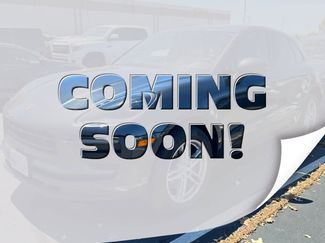 Used 2022 Porsche Macan AWD/4WD video 1