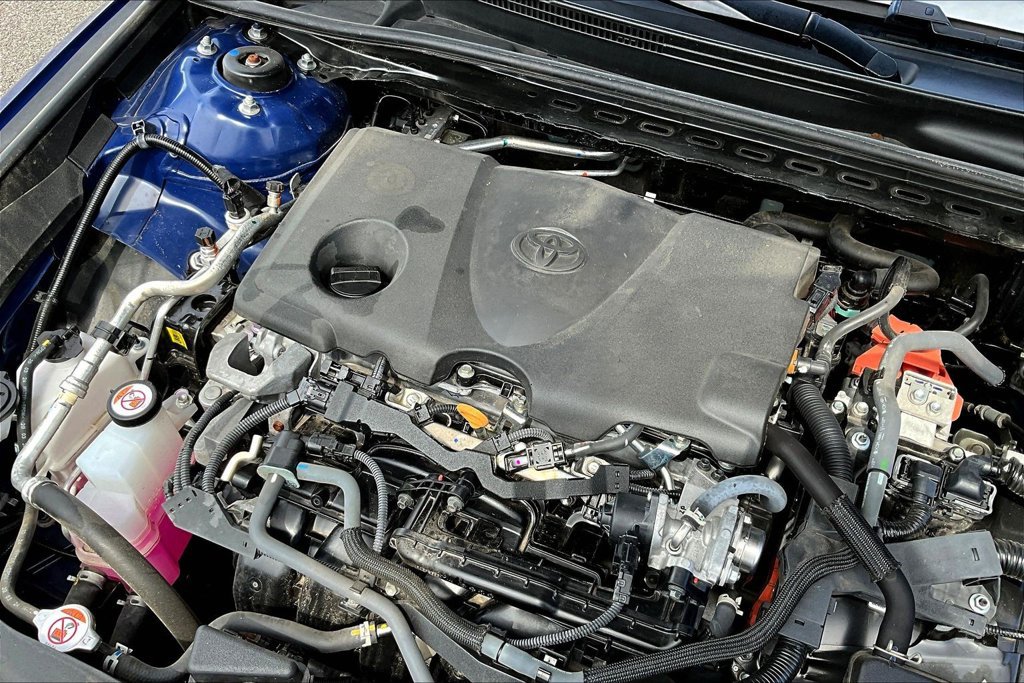 Used 2025 Toyota Camry SE FWD image 30