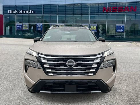 New 2026 Nissan Rogue Platinum w/ Platinum Premium Package image 2