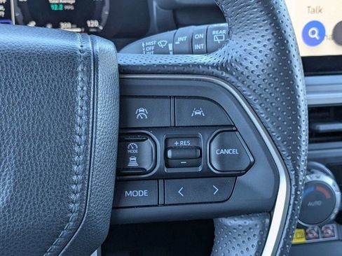 Used 2025 Toyota 4Runner TRD Off-Road Premium image 28