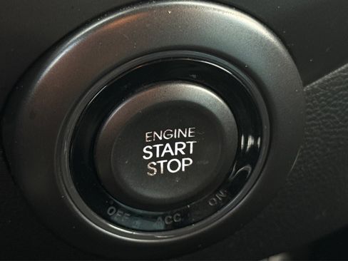 Used 2016 Hyundai Veloster Turbo w/ Option Group 04 FWD image 32