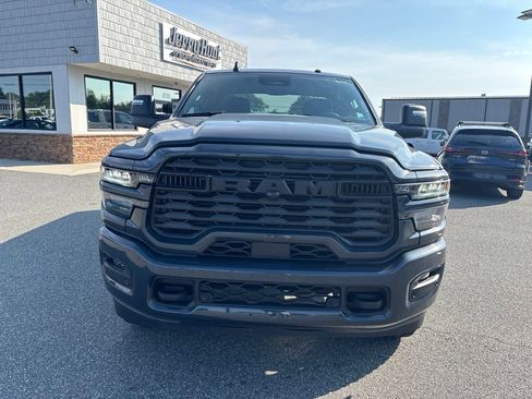 Used 2025 RAM 2500 Big Horn AWD/4WD image 12