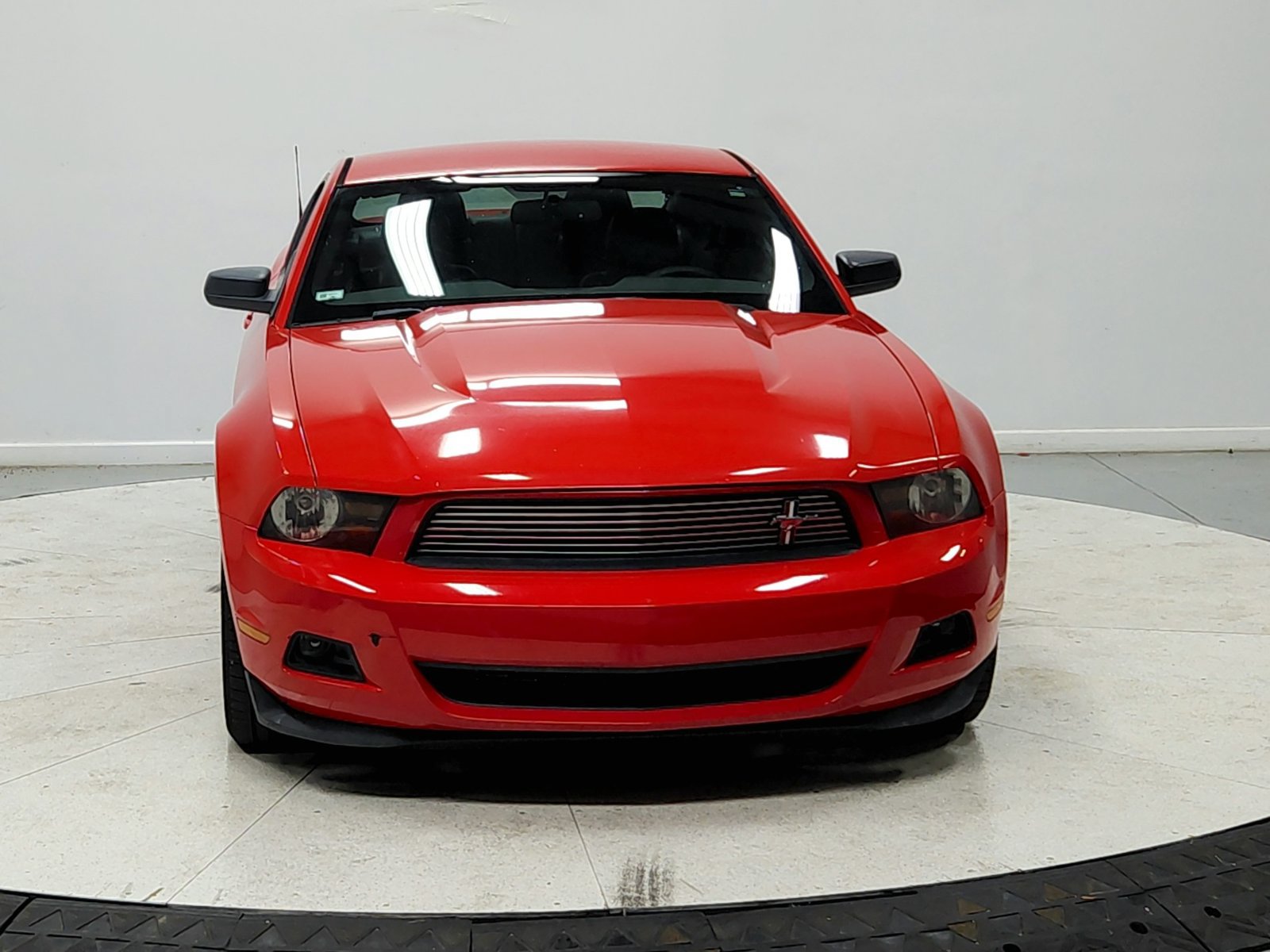 Used 2011 Ford Mustang Premium w/ 203A Rapid Spec Order Code RWD image 3