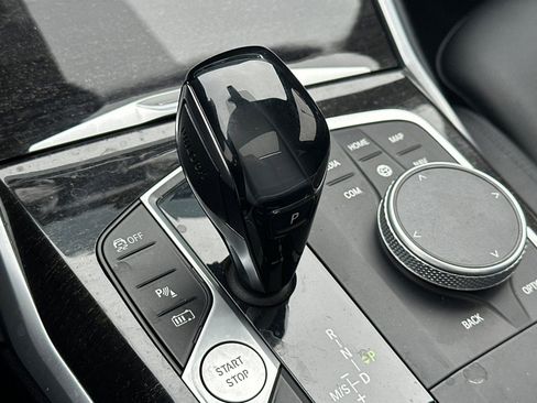 Used 2021 BMW 330e w/ Driving Assistance Package image 34