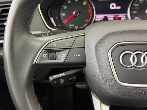 Used 2023 Audi Q5 Premium w/ Convenience Package image 20