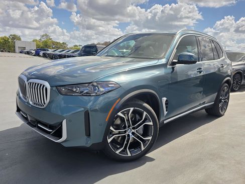 New 2026 BMW X5 xDrive50e w/ Executive Package image 28