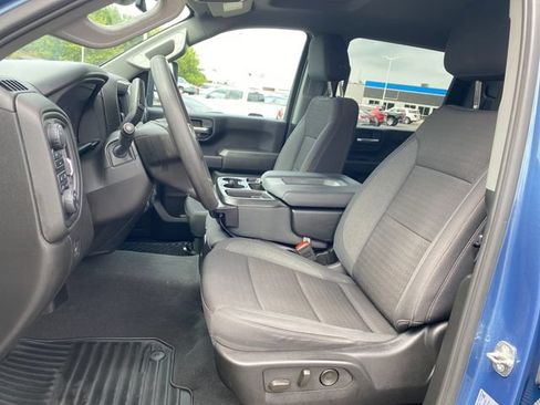 Certified 2024 Chevrolet Silverado 2500 Custom w/ Custom Value Package AWD/4WD image 15