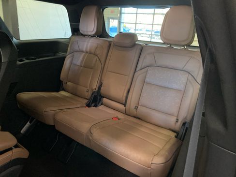 New 2025 Lincoln Navigator Black Label image 15