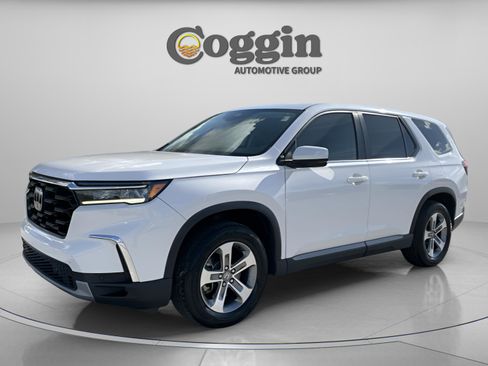 Used 2023 Honda Pilot EX-L image 2