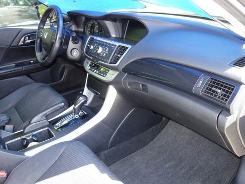 Used 2014 Honda Accord Sport image 19