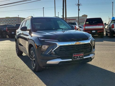 New 2026 Chevrolet TrailBlazer LT image 2