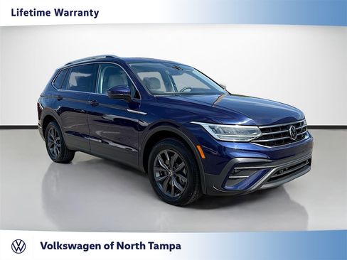 Used 2022 Volkswagen Tiguan SE image 1
