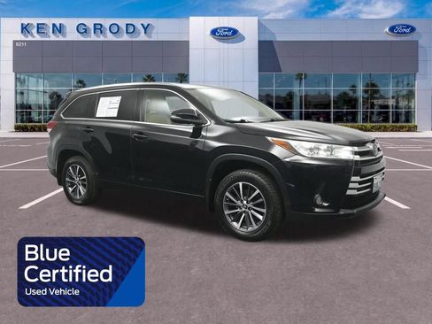 Used 2018 Toyota Highlander XLE AWD/4WD image 1