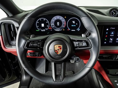 Certified 2024 Porsche Cayenne Coupe AWD/4WD image 9