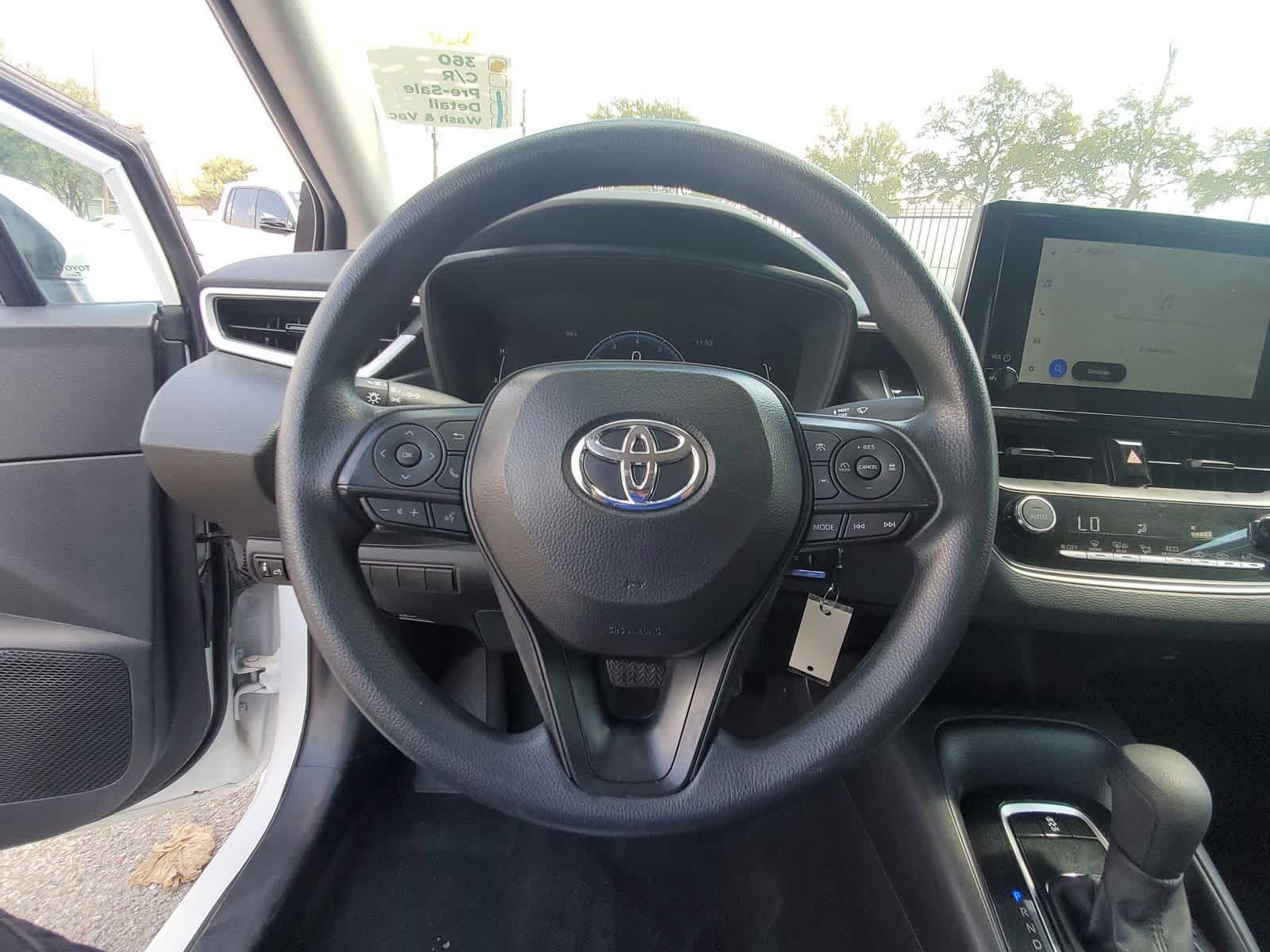 Used 2026 Toyota Corolla LE FWD image 14