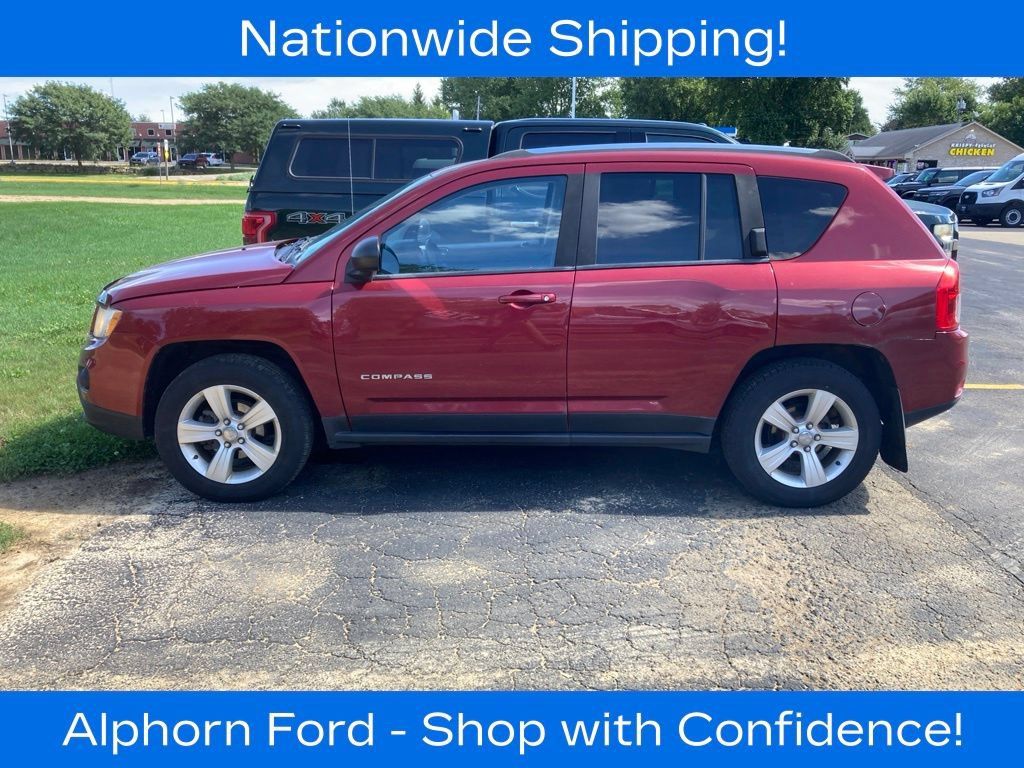 Used 2013 Jeep Compass Latitude AWD/4WD image 3