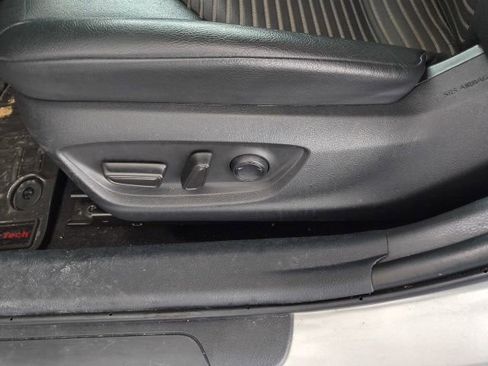Used 2022 Toyota Camry SE FWD image 14