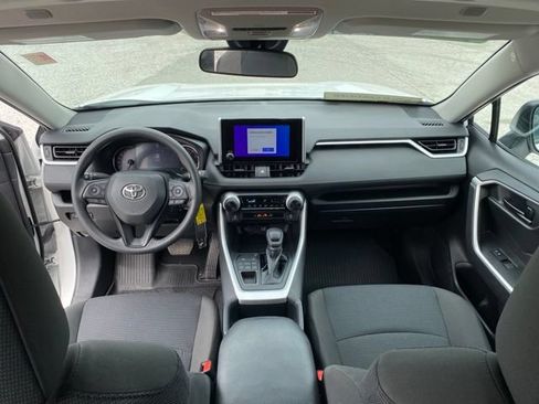 Certified 2023 Toyota RAV4 LE AWD/4WD image 8